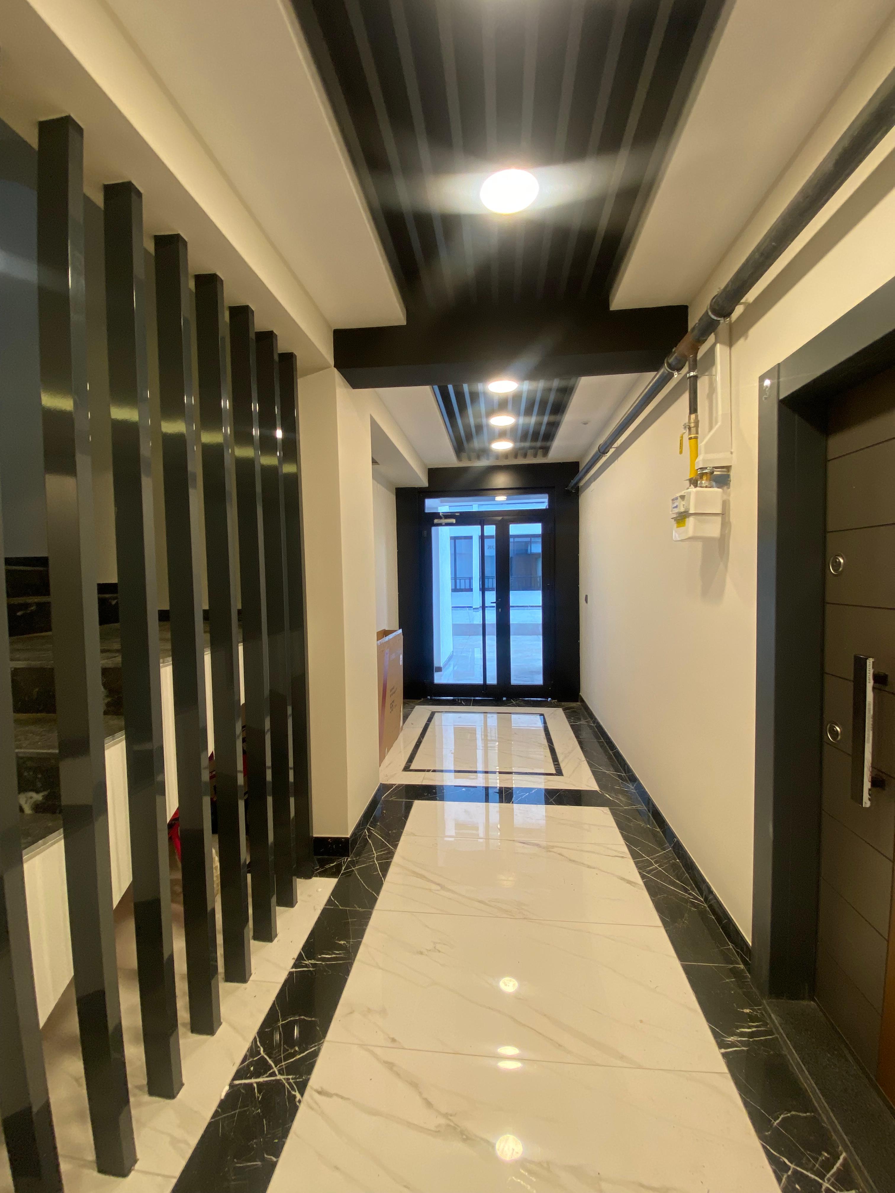 MABEL GAYRİMENKUL/ADACIK YAKAMOZ SİTESİNDE 1+1 SATILIK DAİRE